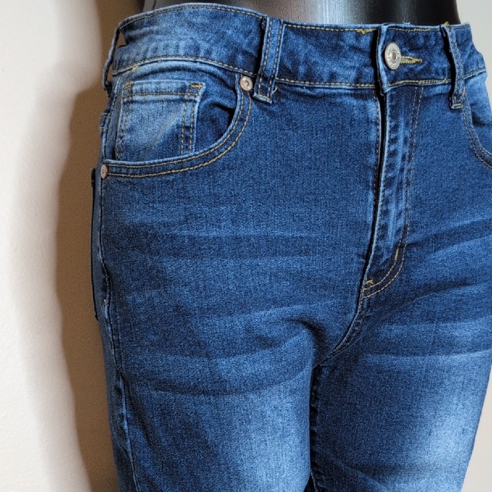 High-Rise Blue Skinny Jeans with Stretch – Size 8 - Picture 8 of 11